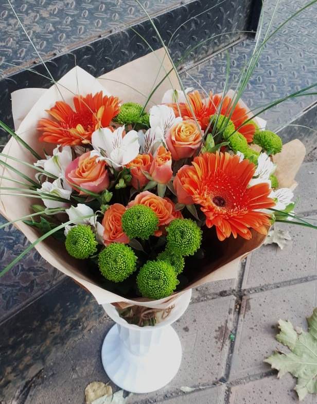 Букет цветов из: Герберы, Хризантемы, Альстромерии и Розы в Стремилово