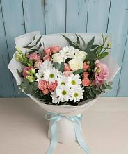 Букет цветов из:  Розы, Лизиантусы и Хризантемы в Стремилово