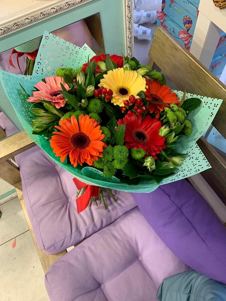 Букет цветов из: Герберы, Хризантемы и Альстромерии в Стремилово