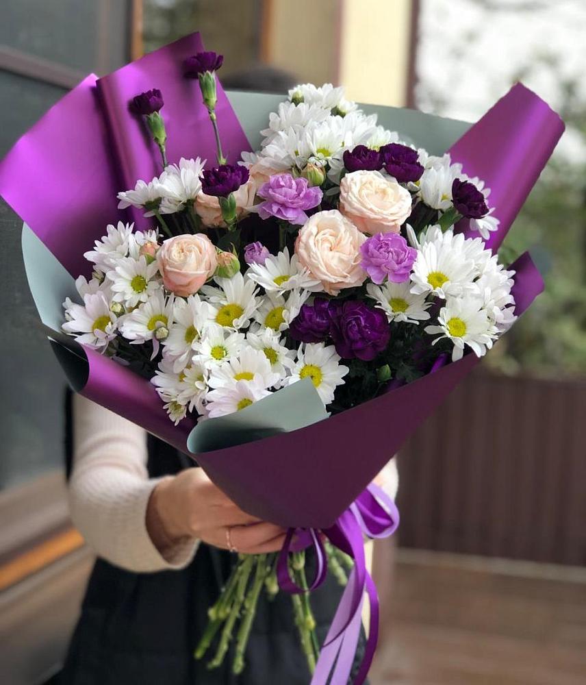 Букет цветов из: Хризантемы, Гвоздики и Розы в Стремилово