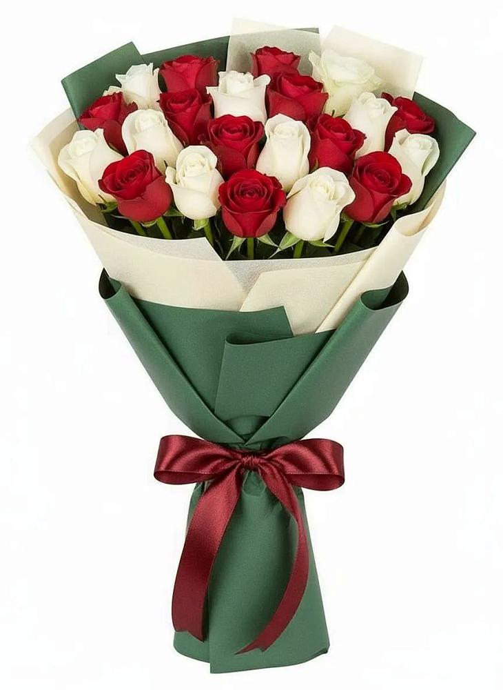 Букет Микс из красных и белых роз в Стремилово