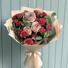Букет цветов из:  Гвоздики и Розы в Стремилово