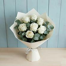 Букет Белые розы в Эвкалипте в Стремилово