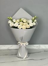 Букет цветов из:  Розы и Лизиантусы в Стремилово